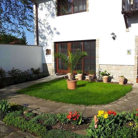 Ferienwohnung "Am Geiseltal" Merseburg Exterior foto