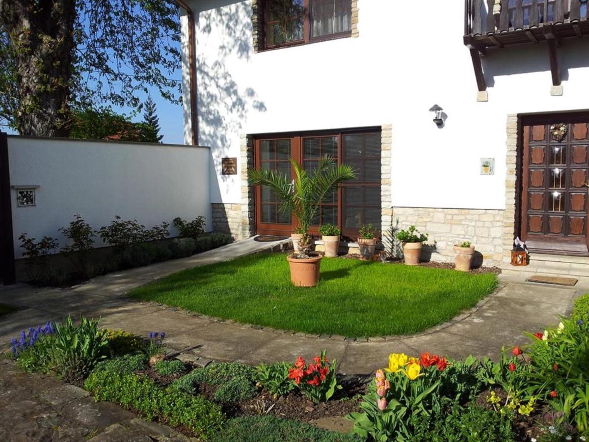 Ferienwohnung "Am Geiseltal" Merseburg Exterior foto
