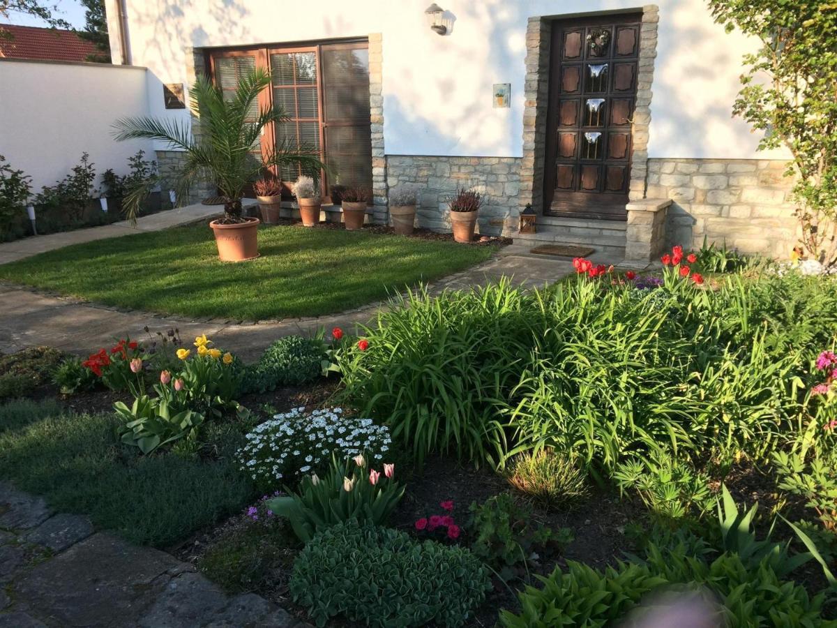 Ferienwohnung "Am Geiseltal" Merseburg Exterior foto